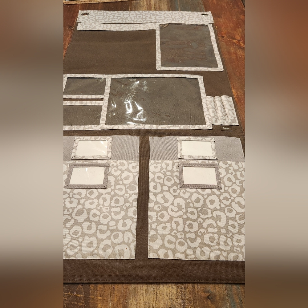 Thirty One Leopard Print Organizer with Clear Pockets